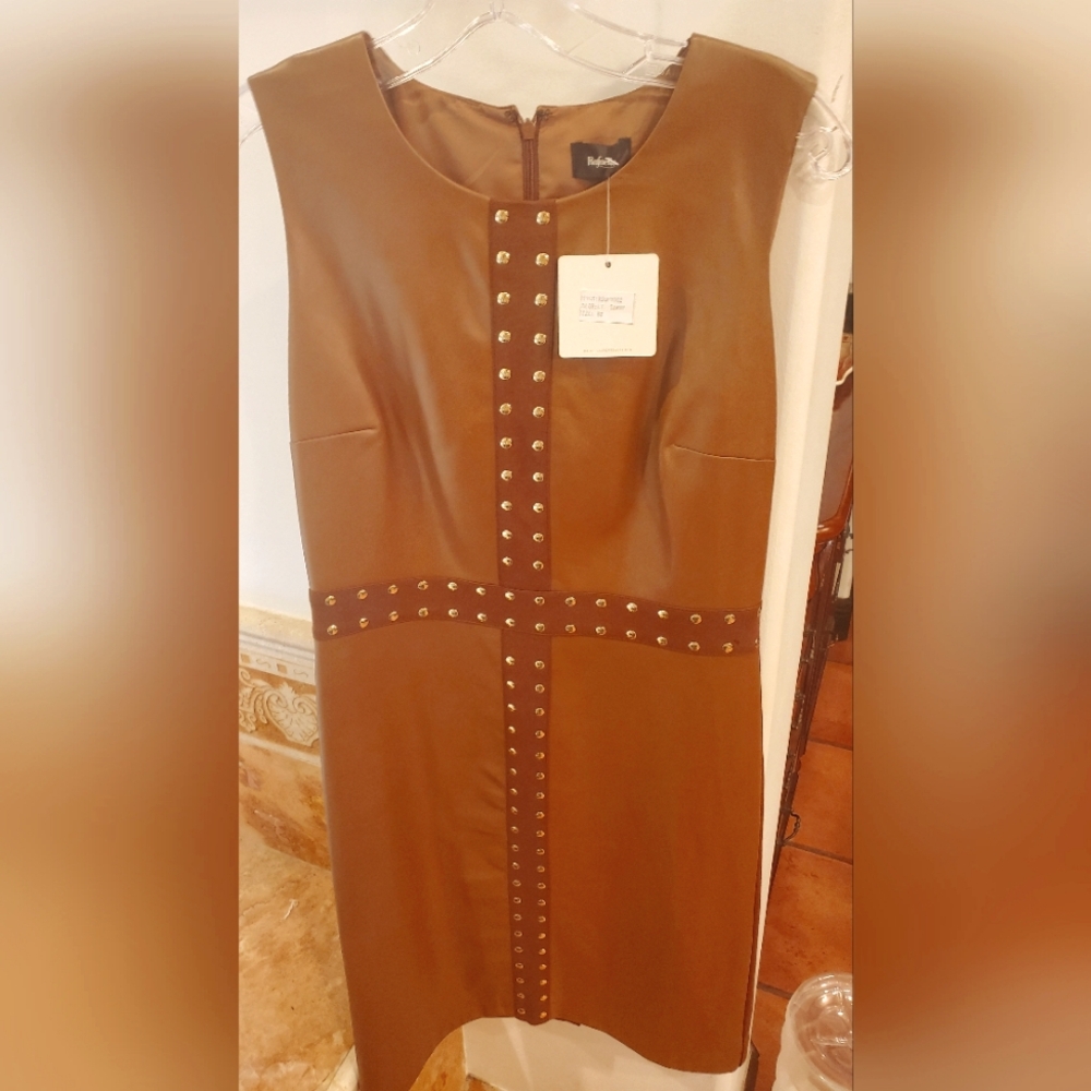 RAFAELLA - Size 8 - sleveless dress -